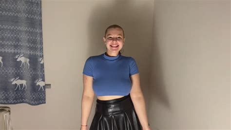 Discover Trending Posts by Top Webcam Models .